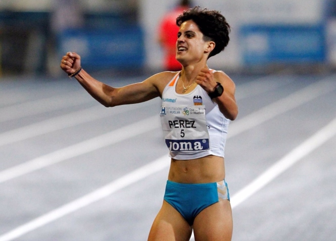 La atleta española María Pérez celebra su victoria en una prueba de 20 kilómetros marcha, en imagen de archivo (@LALIGA4SPORTS) La atleta española María Pérez celebra su victoria en una prueba de 20 kilómetros marcha, en imagen de archivo (@LALIGA4SPORTS)