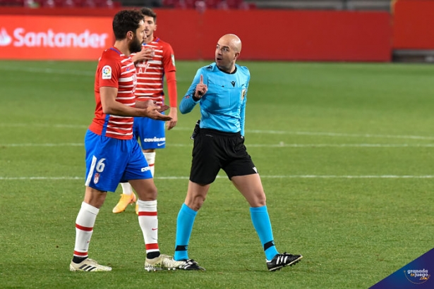 Partido anterior que González Fuertes arbitró al Granada CF (JOSÉ M. BALDOMERO)