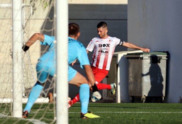 El derbi de la jornada se juega este sábado entre Arenas y Maracena (JOSÉ ANDRÉS FERNÁNDEZ)