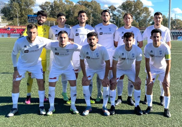 Once inicial del Churriana CF ante el San Pedro (JOSÉ REQUENA)