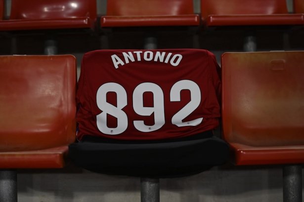 Asiento de Antonio Trujillo en el Nuevo Los Carmenes (JOSÉ M. BALDOMERO)