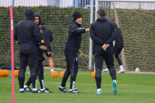 Entrenamiento del Granada CF (CRISTIAN FERNÁNDEZ)