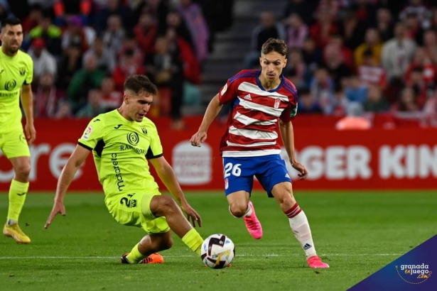 Bryan Zaragoza durante un partido de la pasada temporada (JOSÉ M. BALDOMERO)