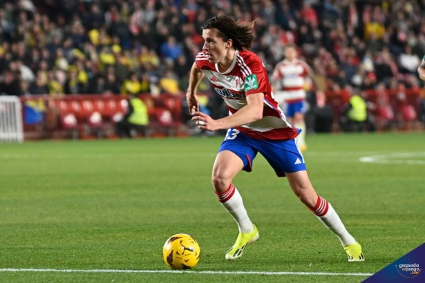 Álvaro Carreras se marcha del Granada CF (JOSÉ M. BALDOMERO)