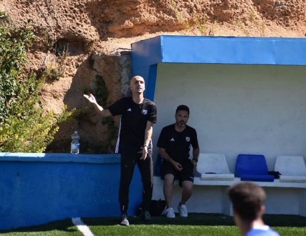 El entrenador del Puerto de Motril CF, Jonathan Rey