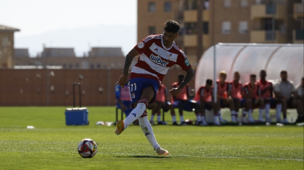 Diego Talaveron ya no pertenece al Recreativo (GRANADA CF)