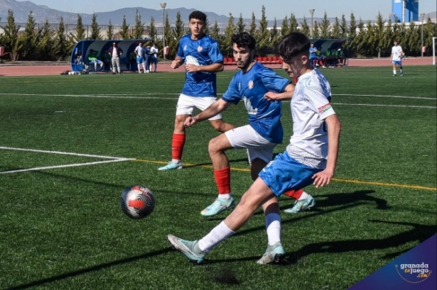 El CD Santa Fe buscará el liderato ante el Cúllar Vega (JOSÉ M. BALDOMERO) 