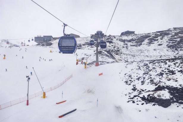 Imagen de archivo de la estación de esquí de Sierra Nevada (ÁLEX CÁMARA - EUROPA PRESS)