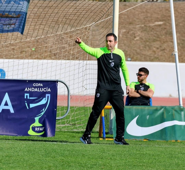 El seleccionador granadino cadete, Piti (JOSÉ ANDRÉS FERNÁNDEZ)