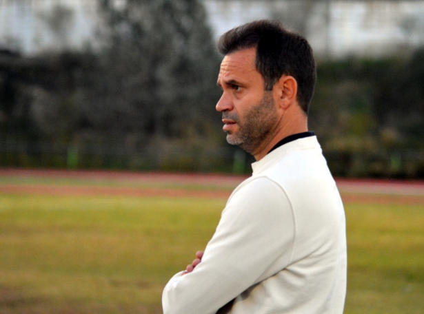 El entrenador de la UD Maracena B, Ángel Ruiz (J. PALMA)