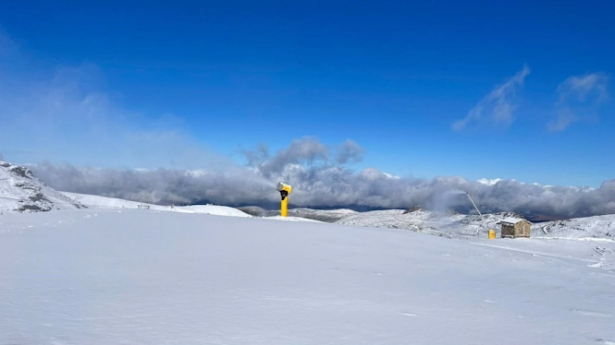 Cañón de nieve en la estación de esquí de Sierra Nevada, en imagen de archivo (CETURSA SIERRA NEVADA)