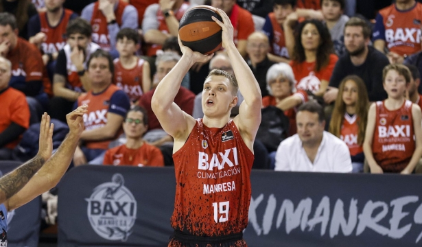 Elias Valtonen con la camiseta del Baxi Manresa (BAXI MANRESA)
