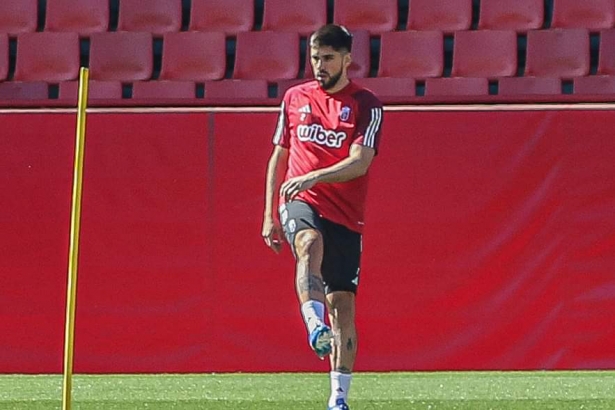Bruno Méndez en el entrenamiento (JOSÉ VELASCO)
