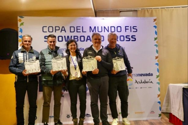 De izda a dcha, Carlos Santandreu, May Peus, María José Rienda, Jesús Ibáñez y Uwe Beier (CETURSA SIERRA NEVADA)