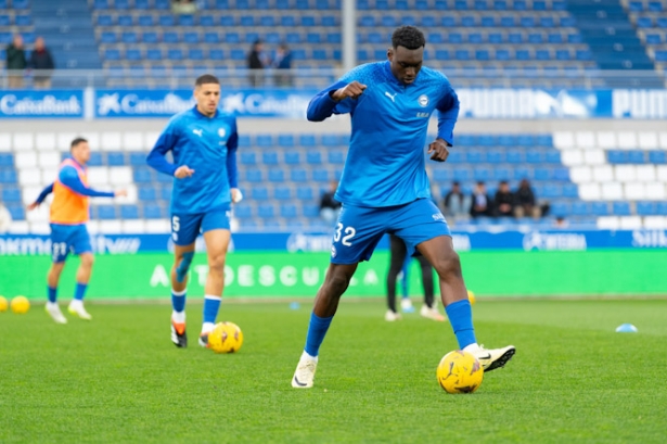 Samu durante un entrenamiento con el Alavés (DEPORTIVO ALAVÉS)