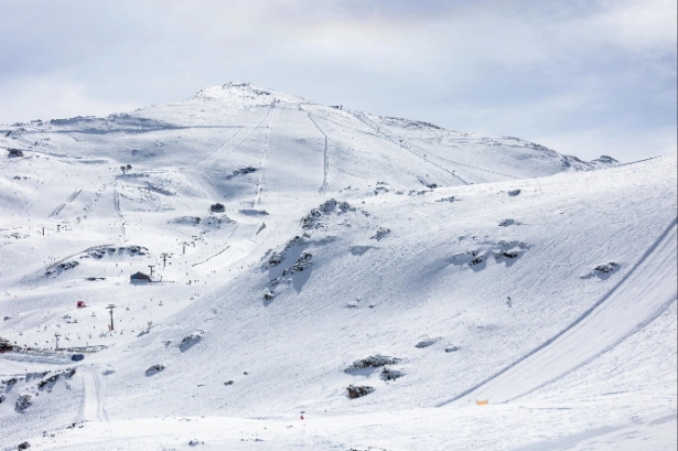 Vista general de la estación (CETURSA SIERRA NEVADA)