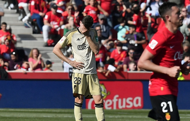 El Granada CF volvió a decepcionar a sus seguidores tras encajar una nueva derrota ante el Real Mallorca (LOF)