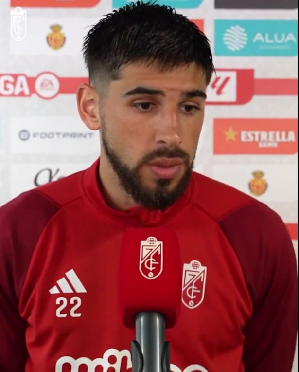 Bruno Méndez a la finalización del partido (GRANADA CF)