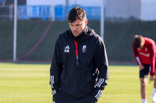 Alexander Medina durante un entrenamiento (CRISTIAN FERNÁNDEZ)