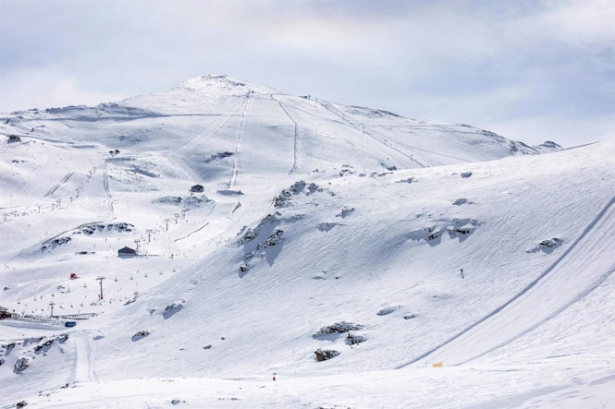 Pistas de esquí en Sierra Nevada (CETURSA SIERRA NEVADA)