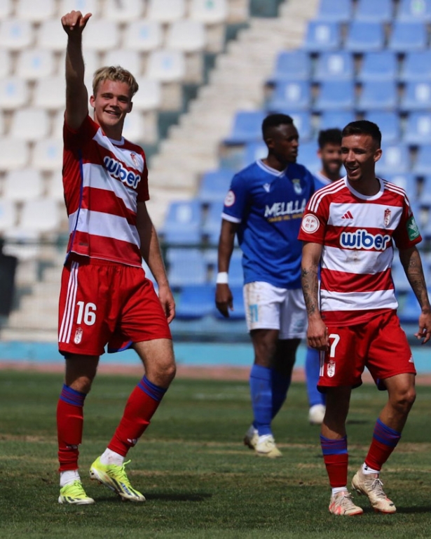 Griger celebra su gol ante Melilla (GRANADA CF)