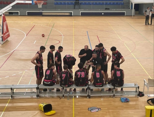 Tiempo muerto del Hita Plásticos CB Armilla (ARMILLA BALONCESTO) 