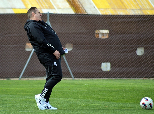 José Ramón Sandoval en uno de los entrenamientos de esta semana (J. PALMA)