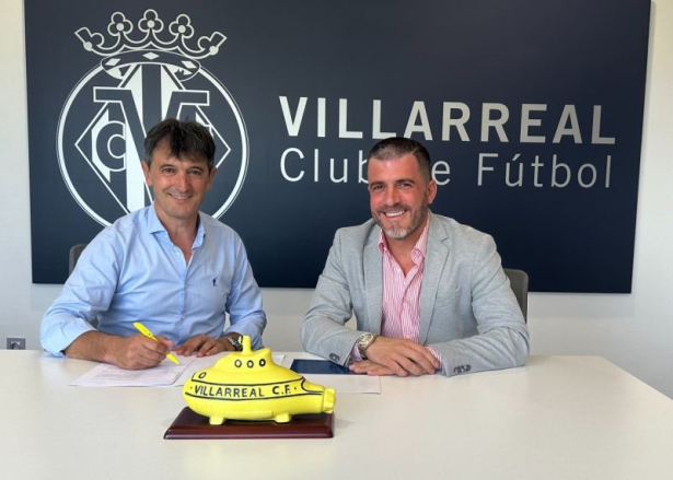Pacheta junto a Luis Alonso cuando firmó como entrenador del Villarreal CF