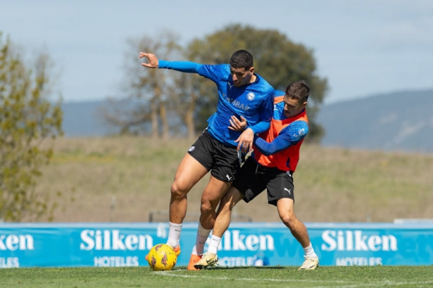 Entrenamiento del Deportivo Alavés (DEPORTIVO ALAVÉS)