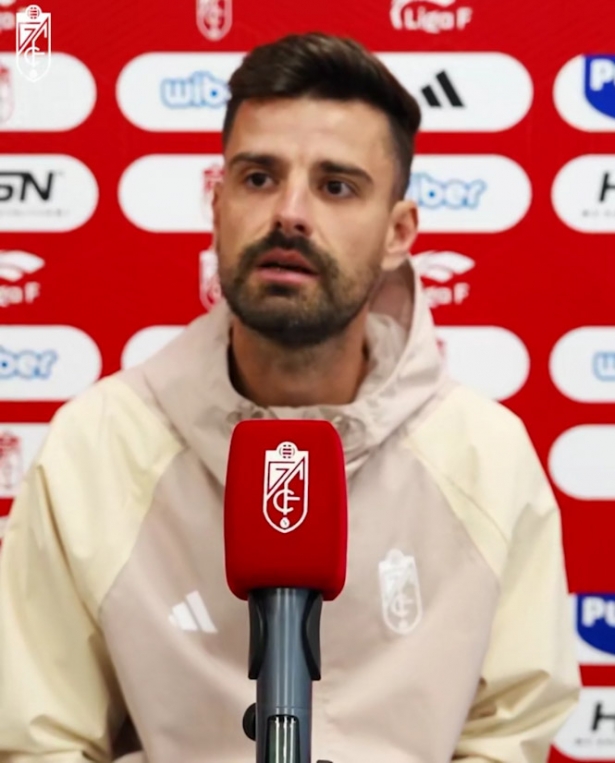 El entrenador del Granada CF Femenino, Roger Lamesa (GRANADA CF)