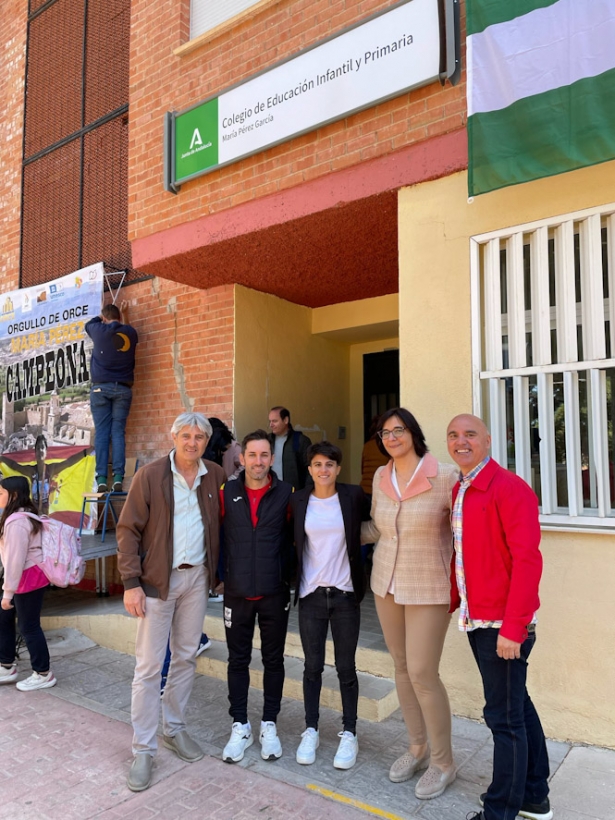 Acto en el nuevo colegio María Pérez (JUNTA)