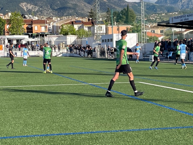 El CD Huétor Vega perdió ante el Polideportivo El Ejido (CD HUÉTOR VEGA) 