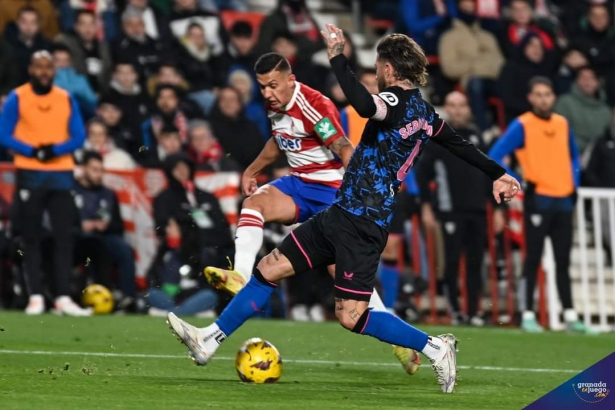 Partido Granada - Sevilla de la primera vuelta (JOSÉ M. BALDOMERO)