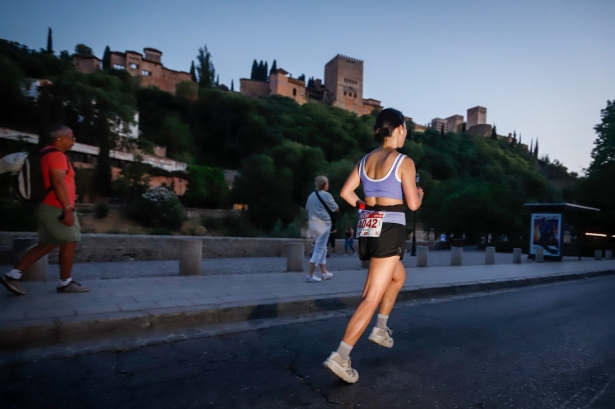 Una atleta durante una edición anterior (AYTO. GRANADA)