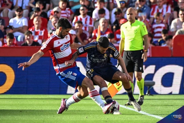 El Granada CF cayó ante el campeón de liga (JOSÉ M. BALDOMERO)