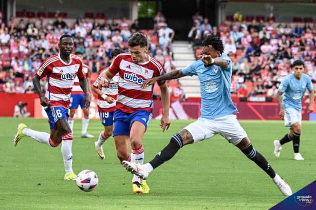 El Granada CF perdió ante el Celta de Vigo (JOSÉ M. BALDOMERO)