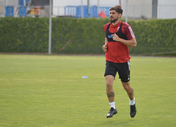 Bruno Méndez durante el entrenamiento (J. PALMA)