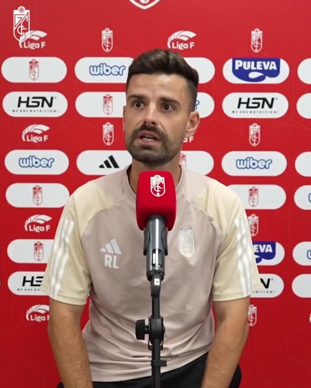 El entrenador del Granada CF Femenino, Roger Lamesa (GCF)