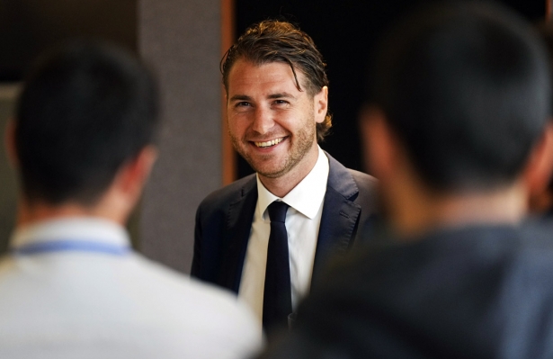 Tognozzi en un encuentro con los medios (GRANADA CF) 