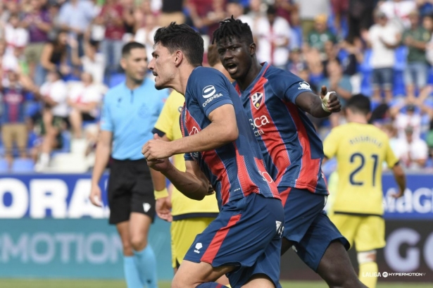 El Granada persigue la incorporación de Loureiro (HUESCA SD)