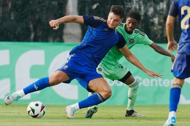 Rubio sigue acumulando minutos en la pretemporada  (GRANADA CF)