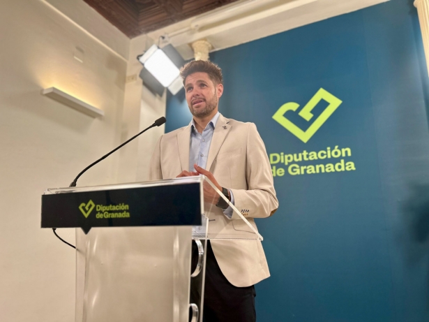 El diputado de Deportes e Instalaciones Deportivas, Eric Escobedo (DIPGRA)