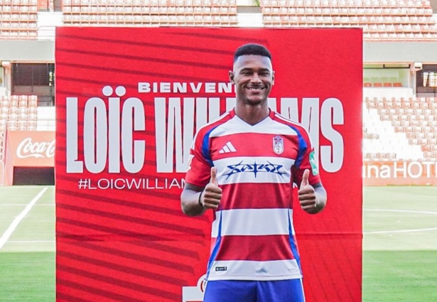 Williams ya ha posado como rojiblanco (J. VELASCO)