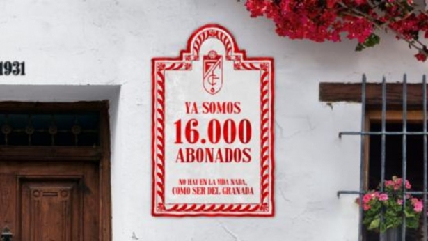 La cifra de abonados sigue subiendo (GRANADA CF)