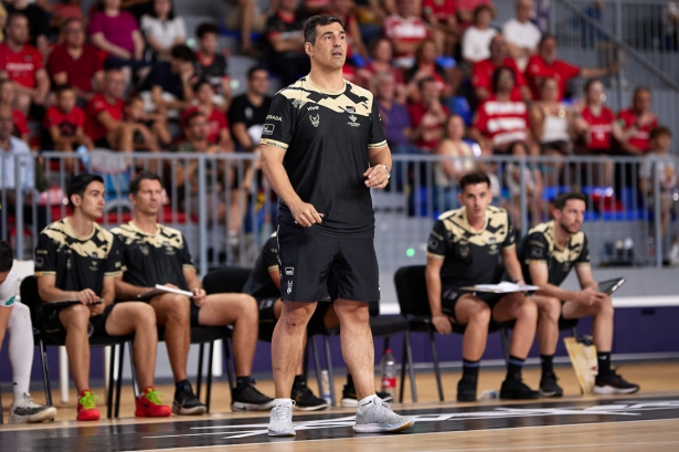 Pablo Pin durante el partido ante Leyma Coruña (FERMÍN RODRÍGUEZ/ COVIRÁN GRANADA)