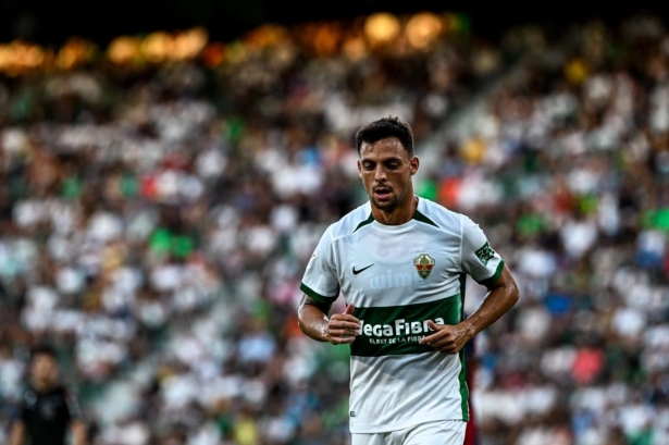 Plano no podrá estar frente al Granada (ELCHE FC)