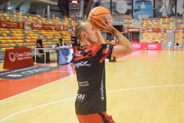 El Coviran se pone a punto para el debut liguero (COVIRAN GRANADA)