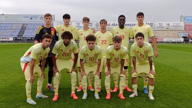 Árbol ha regresado de su cita con la Selección (GRANADA CF)