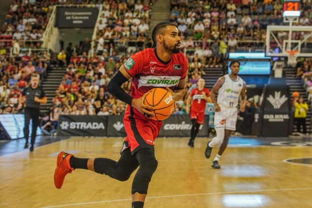 Clavell rindió a gran nivel ante el Tenerife (JOSÉ VELASCO)