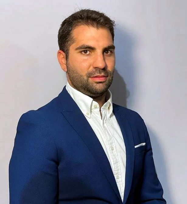 Erik Alonso representa al fondo inversor americano que pretende comprar el Granada CF